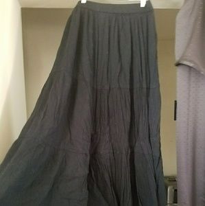 🖤black maxi skirt🖤